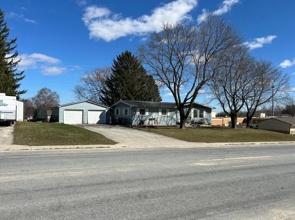 720 1st Ave SW, Harmony, MN 55939