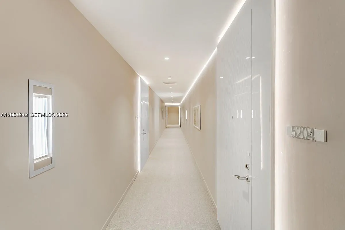 1 bed, 839 sqft, $5,000 — Photo 4