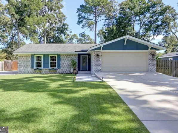 6 Coffee Woods Dr, Savannah, GA 31419