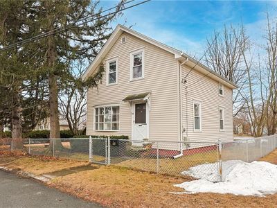 44 Eddy St, Cumberland, RI, 02864