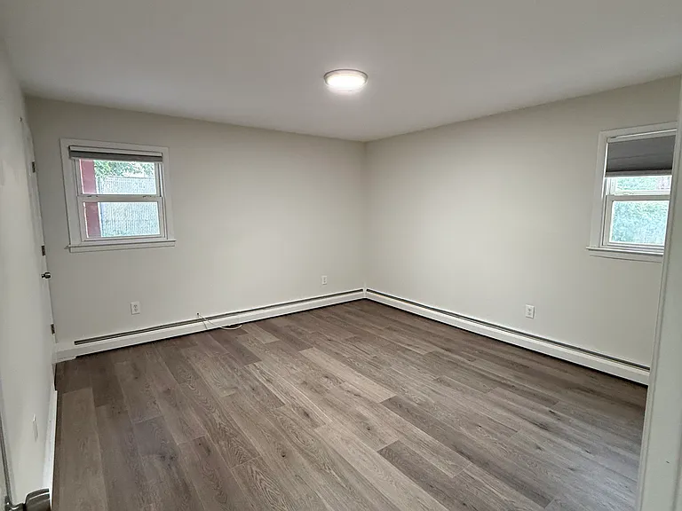 450 E Penn St #1 — Photo 22