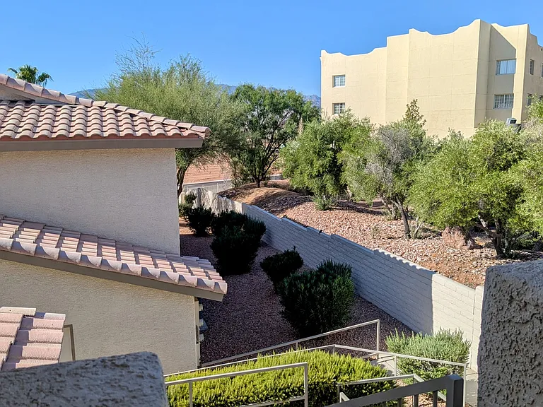 409 Mesa Blvd #201 — Photo 18
