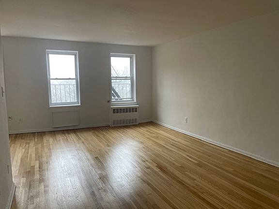 3rd image of 833 Central Ave APT 1