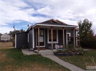 418 2nd St E, Roundup, MT 59072