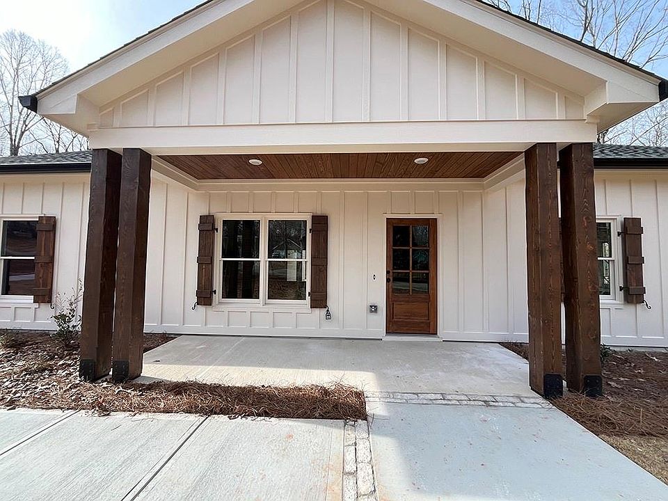 1st image of 157 Clay Wade Dr