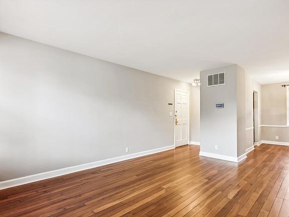 4th image of 4316 34th St S APT A2