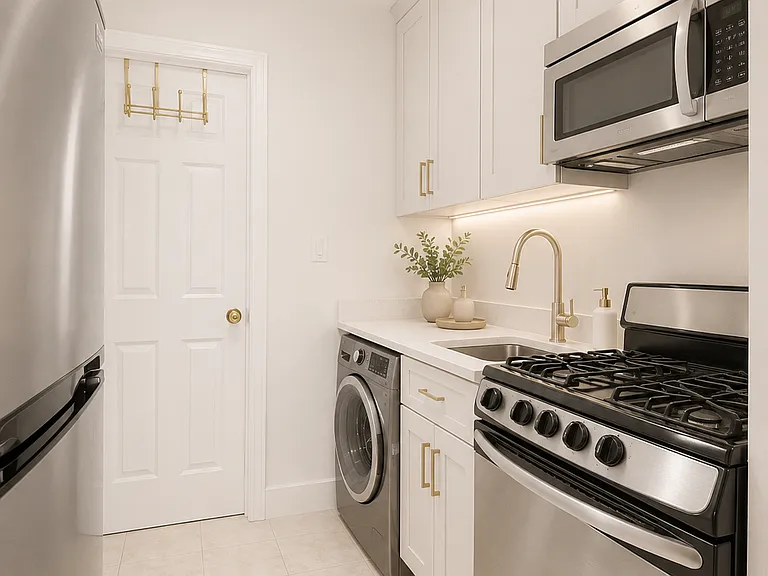 201 E 20th St #PHA — Photo 6