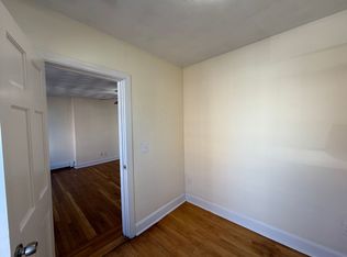 23 Chelsea St #2, Boston, MA 02128