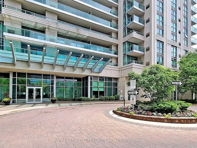 17 Anndale Dr #2211 — Photo 4