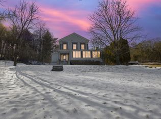 (Undisclosed Address), Pittston, PA 18643