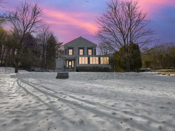 (undisclosed Address), Pittston, PA 18643