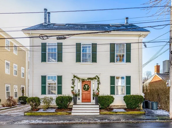 60-62 Milk St #2, Newburyport, MA 01950