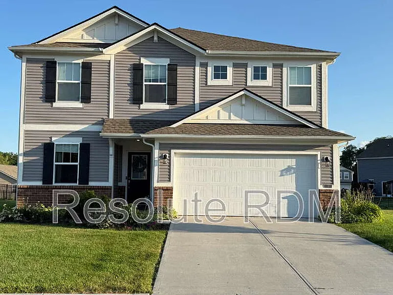 33 Hollister Way — Photo 3