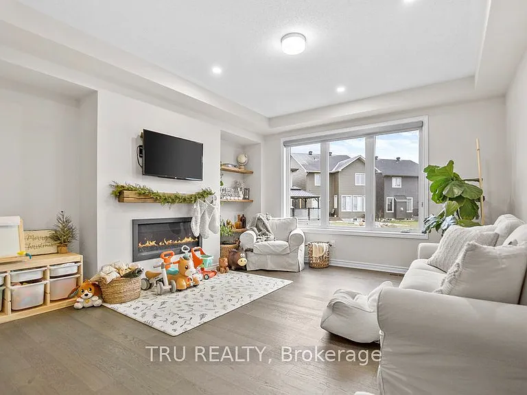 731 Brittanic Rd — Photo 11