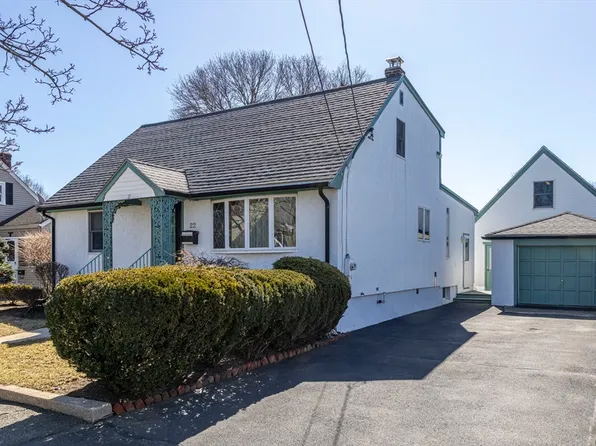22 Macarthur Cir, Peabody, MA 01960