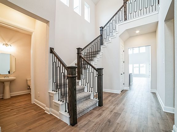 3rd image of 20208 Roantree Ln