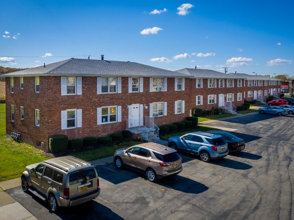 642 W Main St