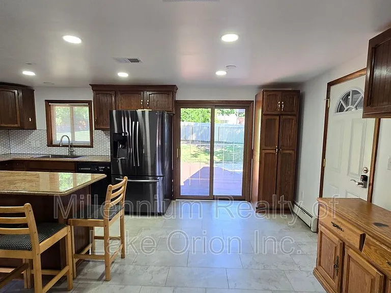 311 Nevada Ave — Photo 23