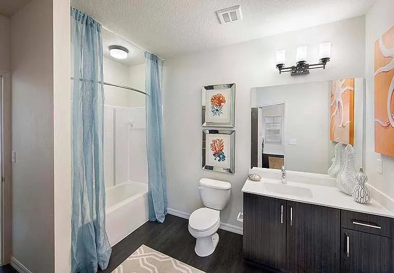 228 Sky Harbor Dr — Photo 4
