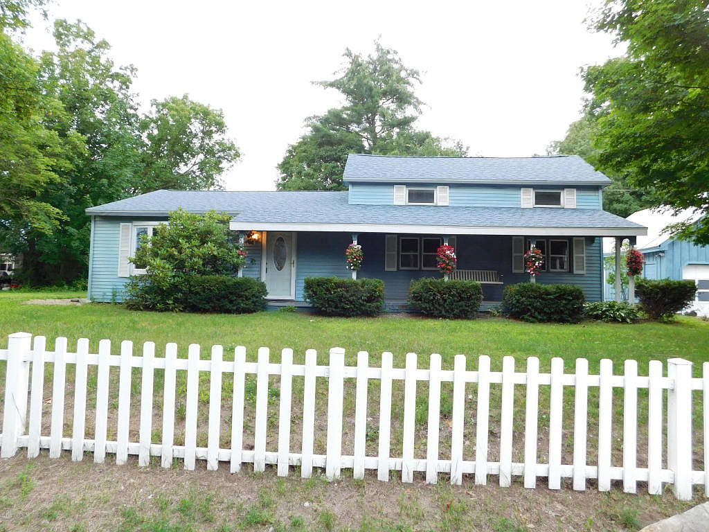 102 Feeder St, Hudson Falls, NY 12839 Zillow