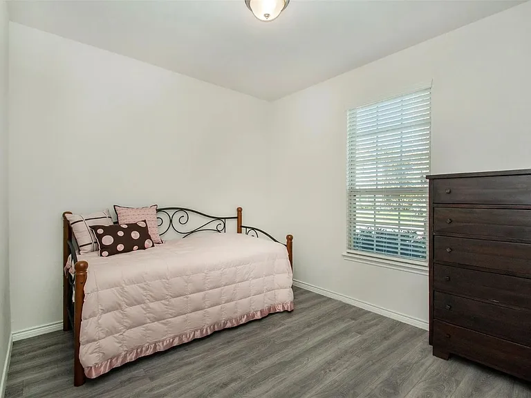 2348 Opaline Dr — Photo 9
