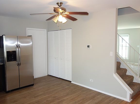 4th image of 3S243 Blackthorn Ln