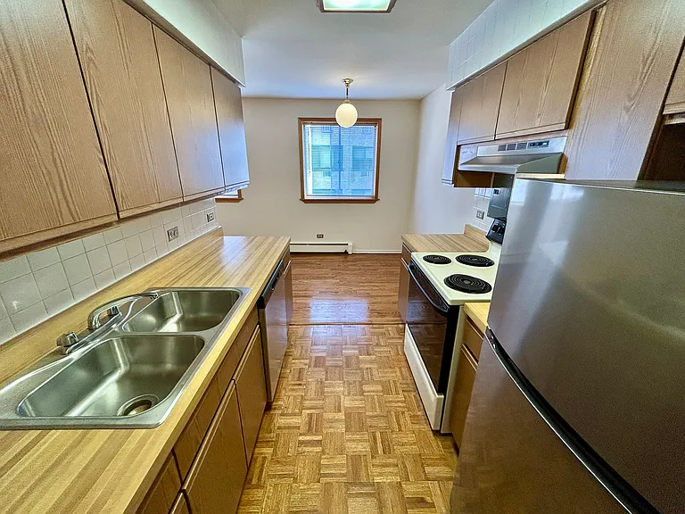 531 W Deming Place — Photo 25