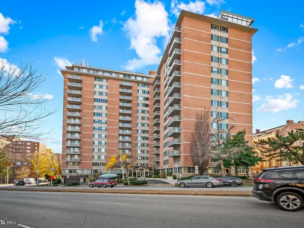 1 E University Pkwy Unit 1404, Baltimore, MD 21218