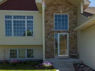 2542 223rd Ln NW, Oak Grove, MN 55011