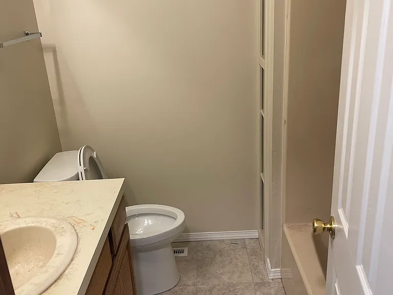 1313 N Smith St #1 — Photo 7