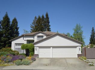 8958 Hollybrook Ct, Elk Grove, CA 95624