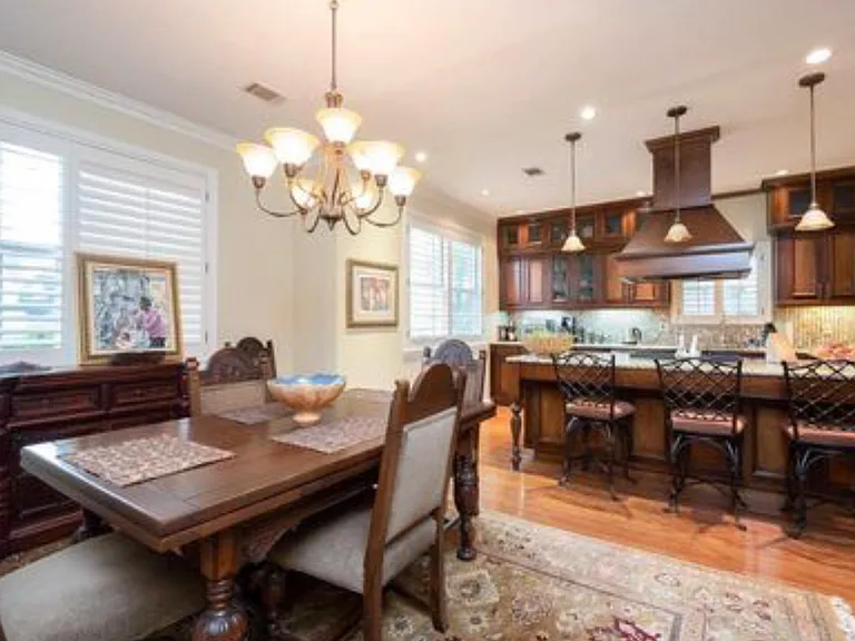 20 Carrollton Ct — Photo 7