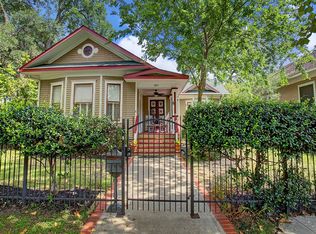 827 Woodland St, Houston, TX 77009
