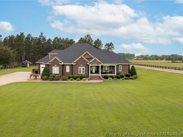 6880 Sim Canady Rd, Hope Mills, NC 28348