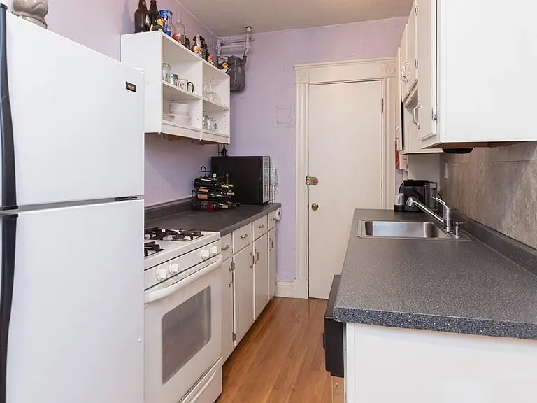 64 Queensberry St #111 — Photo 6