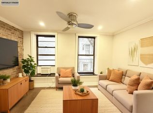 439 W 50th St #2R, New York, NY 10019