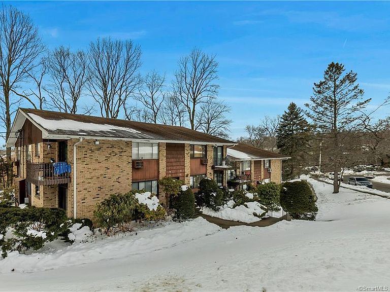 21 Kennedy Dr Bridgeport, CT, 06606 Apartments for Rent Zillow