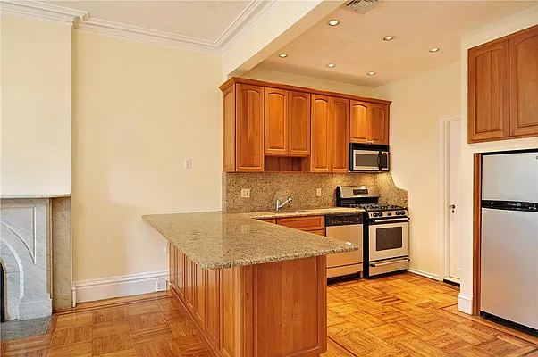 Rented by Maz Group NY | media 14