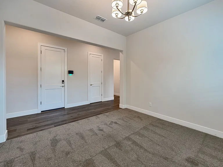 200 Moisant Ct — Photo 34