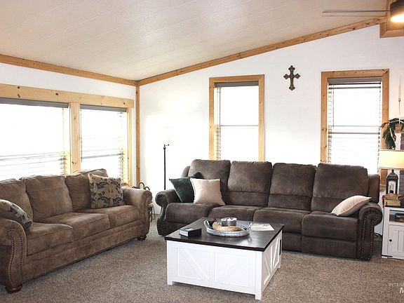 5th image of 1824 Dutch Flat Rd