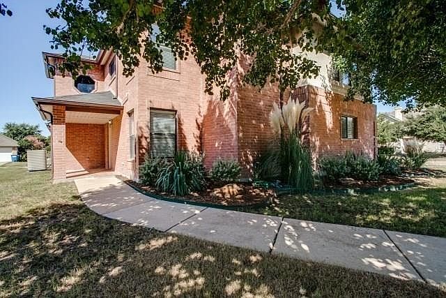 1st image of 6505 Tara Ln