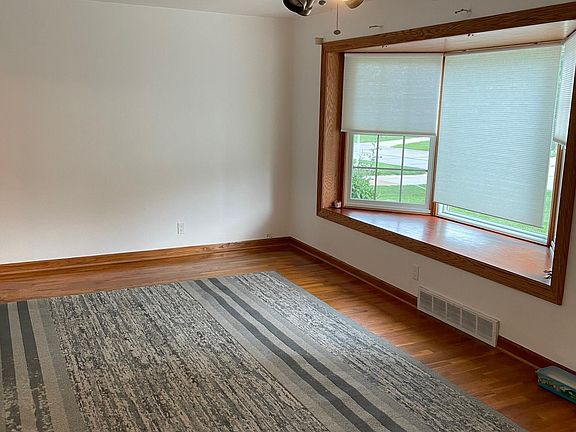 4th image of 4323 Sinnwell Dr