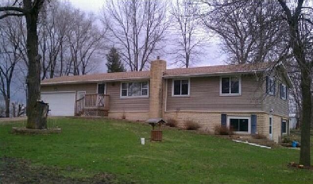 2nd image of 17172 Babcock Ave