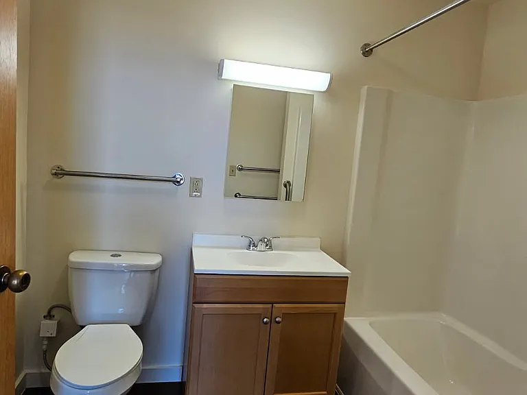 26 Main St #306 — Photo 4