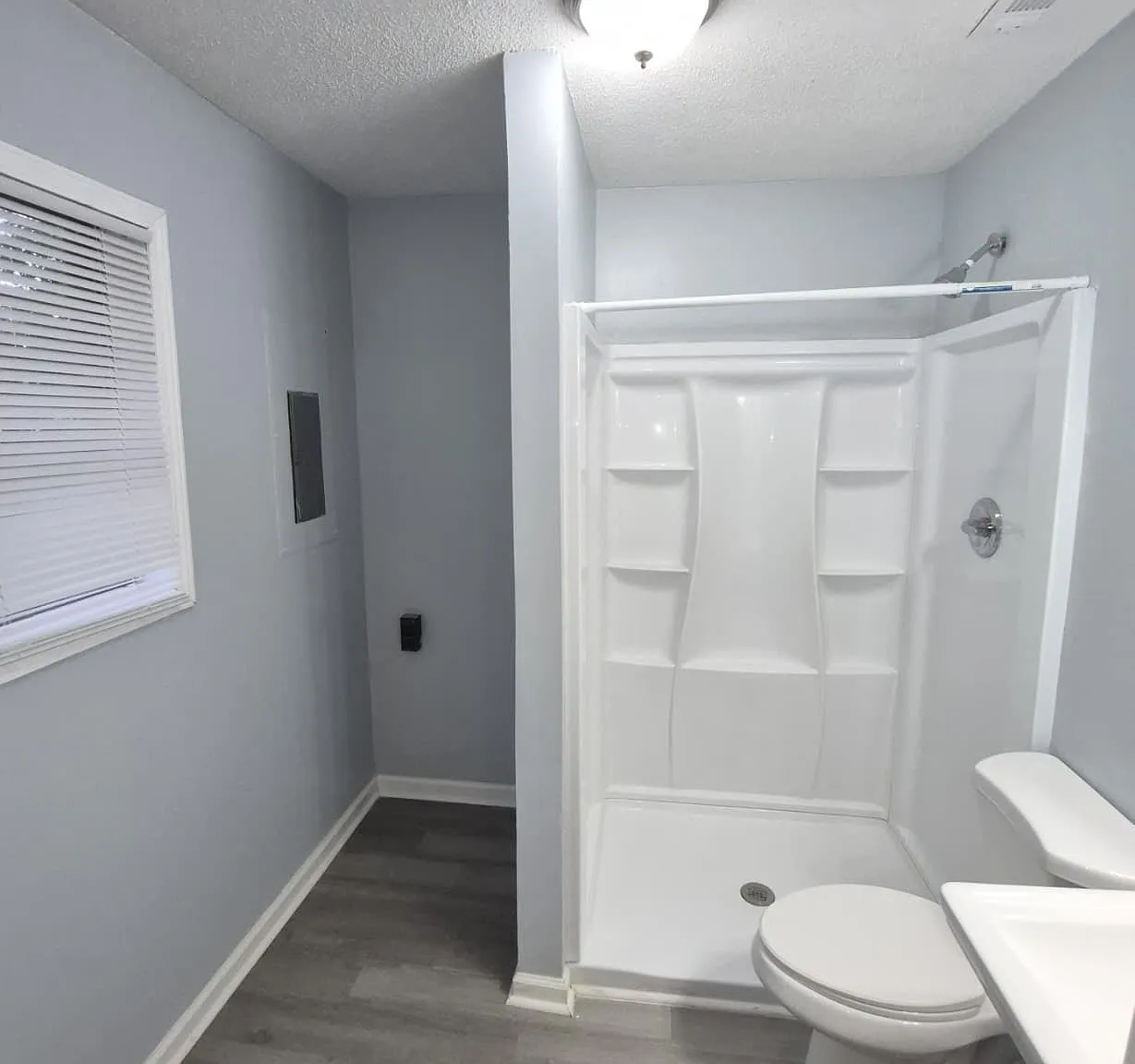 111 Becky Street - 1 — Photo 3