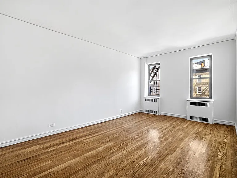 62 Leroy St #4A — Photo 1