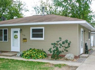 1609 14th Ave SW, Cedar Rapids, IA 52404