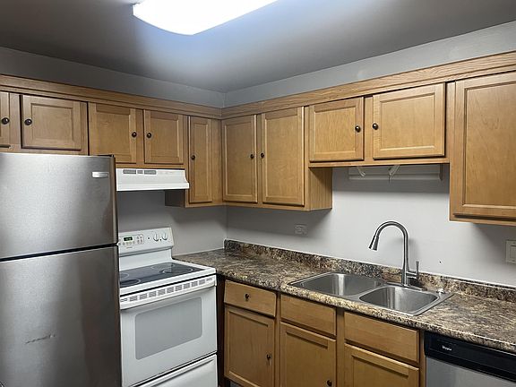 5th image of 1848 N Goodwin Dr APT 1B