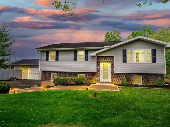 3921 Coffeetown Rd N, Allentown, PA 18104