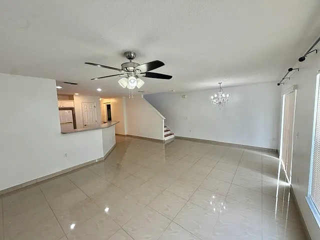 2444 Hassonite St — Photo 10